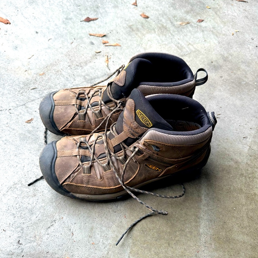 Men's Targhee II Mid Waterproof Hiking Boots